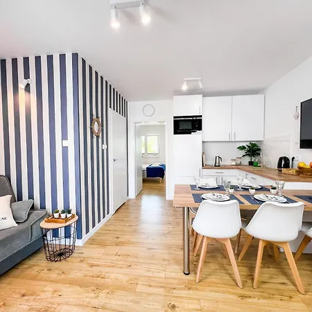 15b Blue Marine Basen Brodziki Plac Zabaw The Of Przy Plaz *