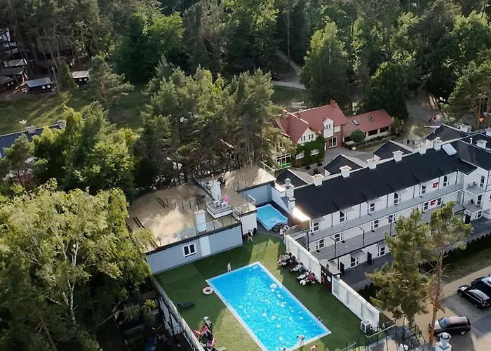 15b Blue Marine Basen Brodziki Plac Zabaw The Of Przy Plaz Поддомбе